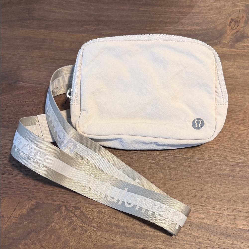 Lululemon Athletica Beige Belt Bag